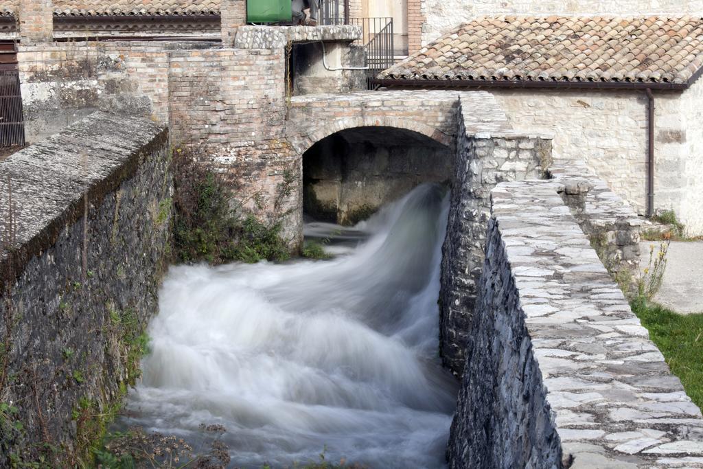 Albergo Diffuso La Piana Dei Mulini Colle d'Anchise Exterior foto